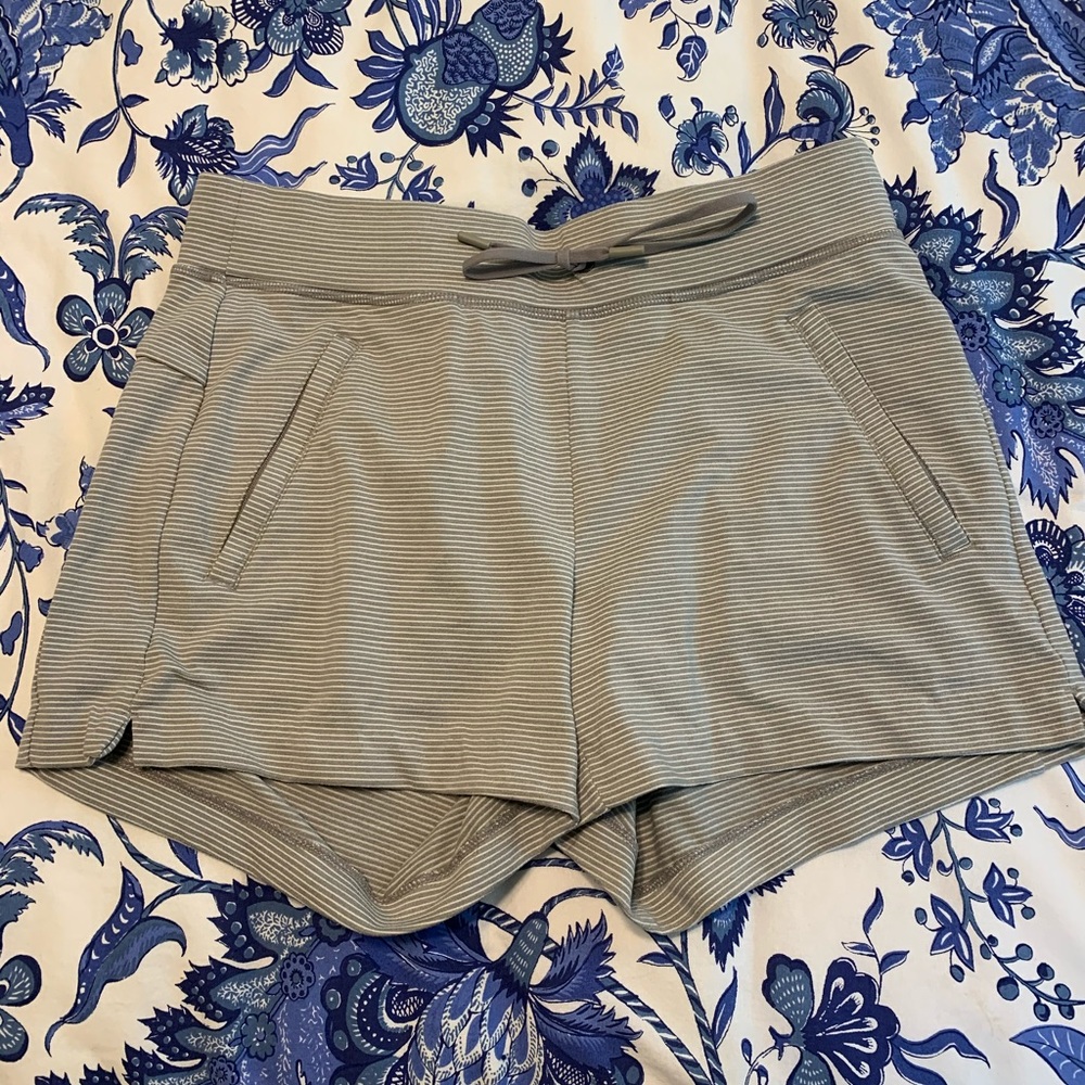 athleta shorts!